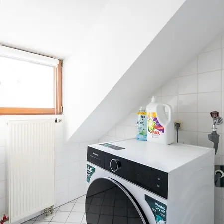 Coyhomes Riverside - Serviced *