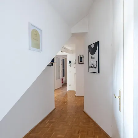 Coyhomes Riverside - Serviced