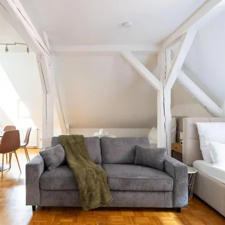 Coyhomes Riverside - Serviced Apartment *