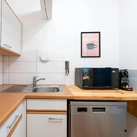 Coyhomes Riverside - Serviced