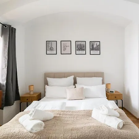 Apartmán Coyhomes Riverside - Serviced *